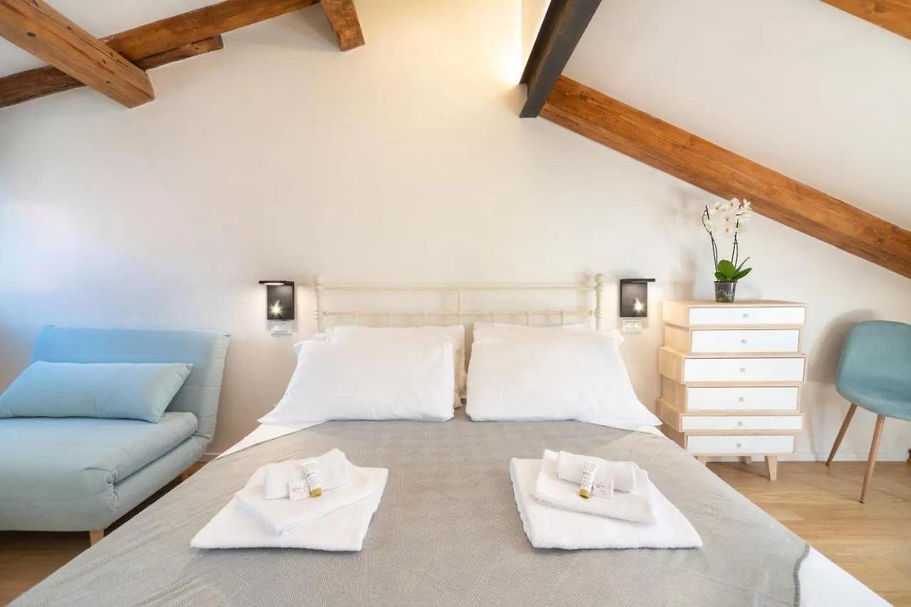 Palazzina Schiavoni Apartment Venice 0*,
