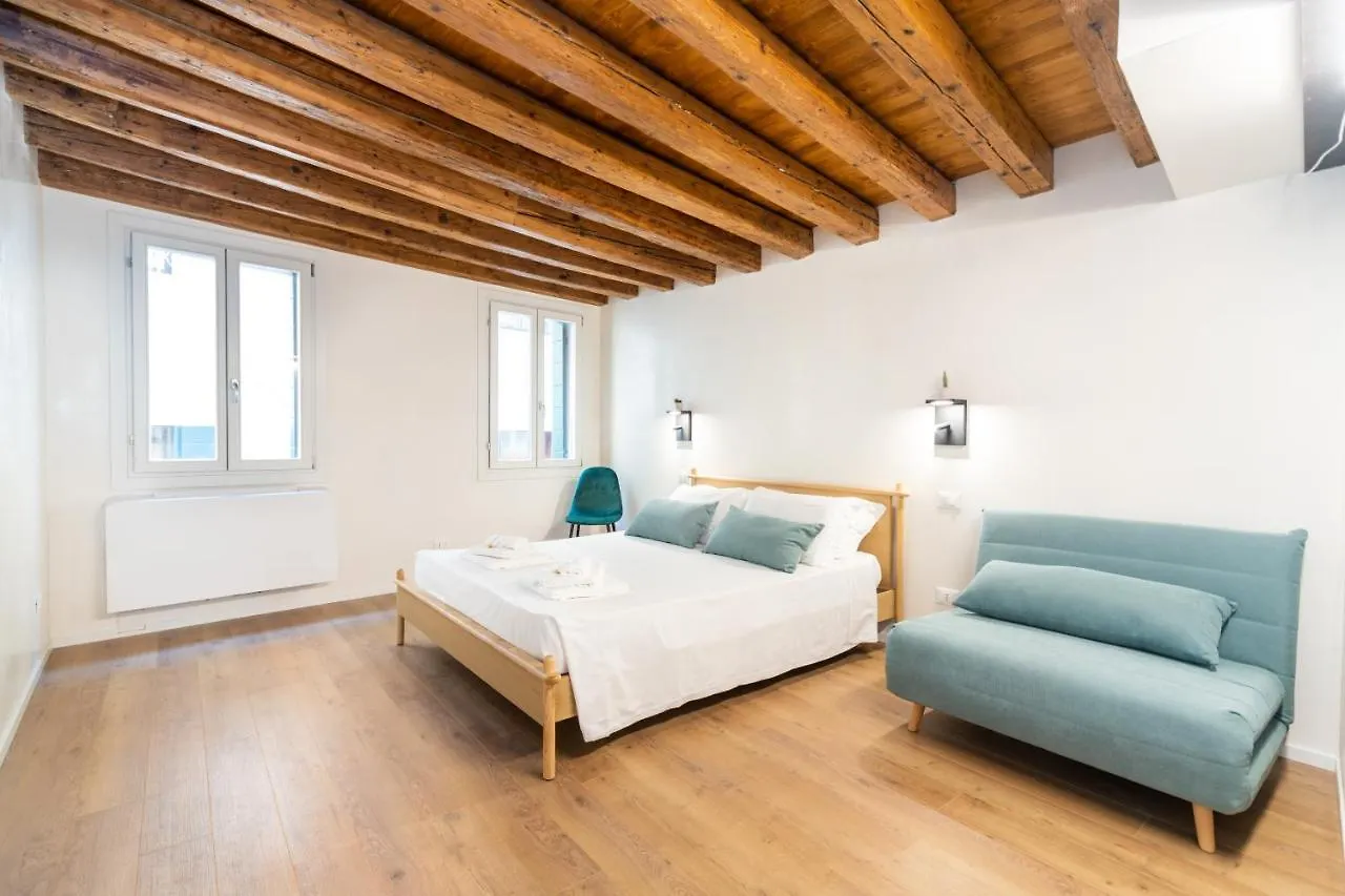 Palazzina Schiavoni Apartment Venice Italy