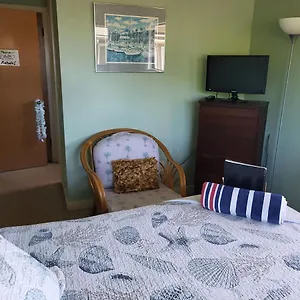 The Hale Critter Refuge Homestay Lahaina
